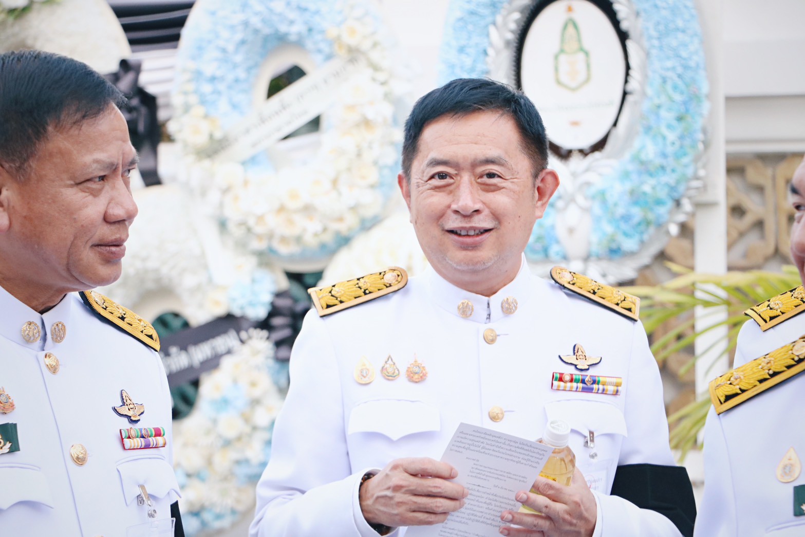 title - ส.ป.ก. ร่วมพิธีวางพวงมาลาถวายราชสักการะ ในพระพิธีธรรมสวดพระอภิธรรมพระบรมศพ สมเด็จพระนางเจ้าสิริกิติ์ พระบรมราชินีนาถ พระบรมราชชนนีพันปีหลวง ณ พระที่นั่งดุสิตมหาปราสาท